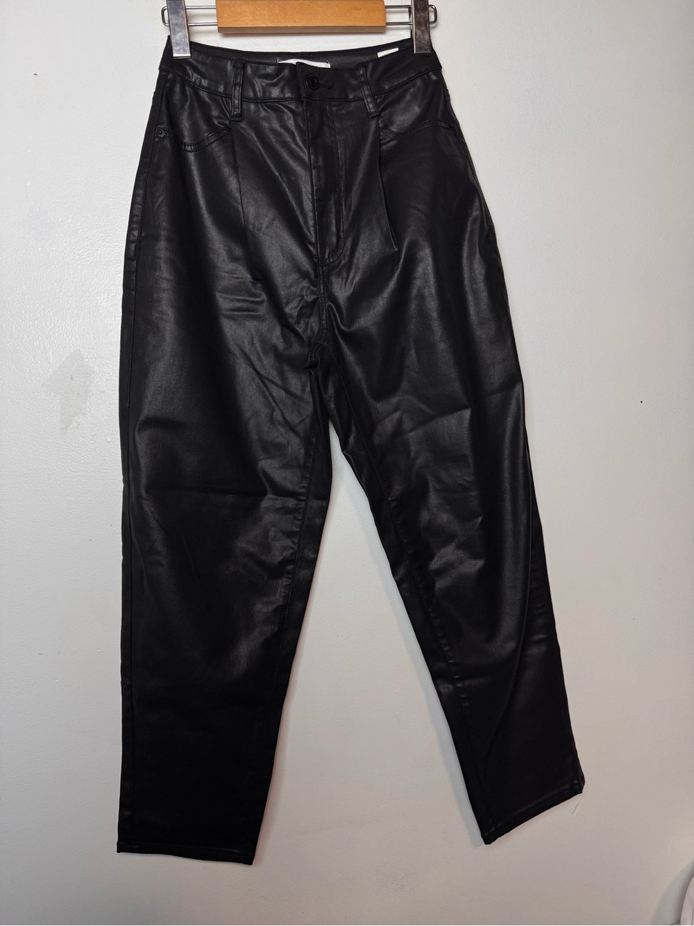 Dynamite black faux leather pants size-25